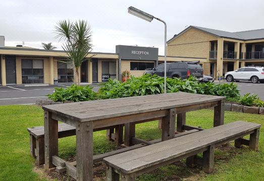 Bay Motel Safety BeachHotel Overview