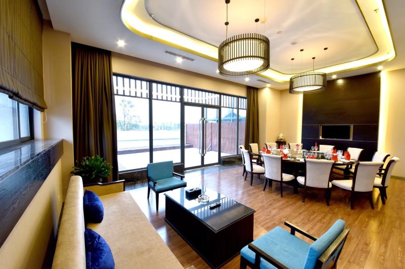 NATURAL TIANCHEN·LOTUS GRAND HOTEL Over view