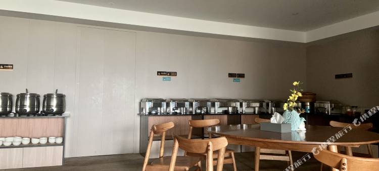 临海维多利亚主题酒店图片