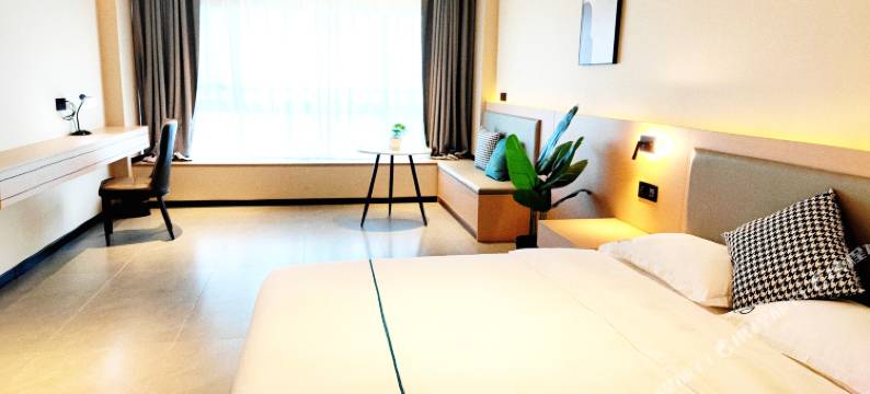 梵希民宿(洛阳宝龙城市广场龙门高铁站店)图片