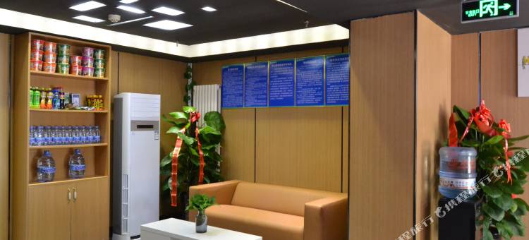 易佰酒店(济南高铁西客站店)图片