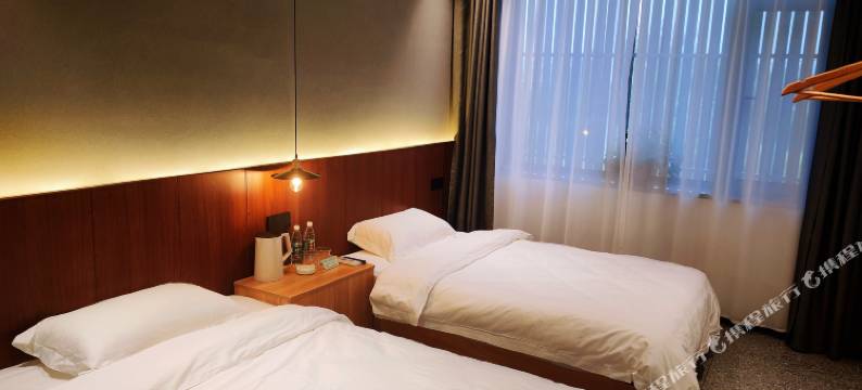 观山筑陌野影宿酒店(忻州古城店)图片