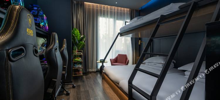 粤塔X电竞酒店(广州新都荟广场东晓南地铁站店)图片