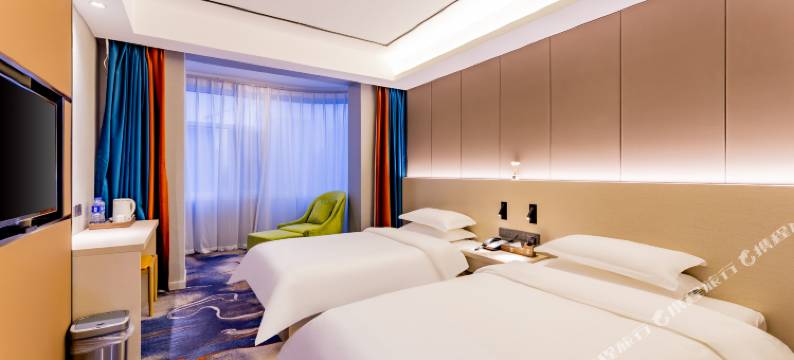 众鑫酒店(呼和浩特火车站新华广场地铁站店)图片