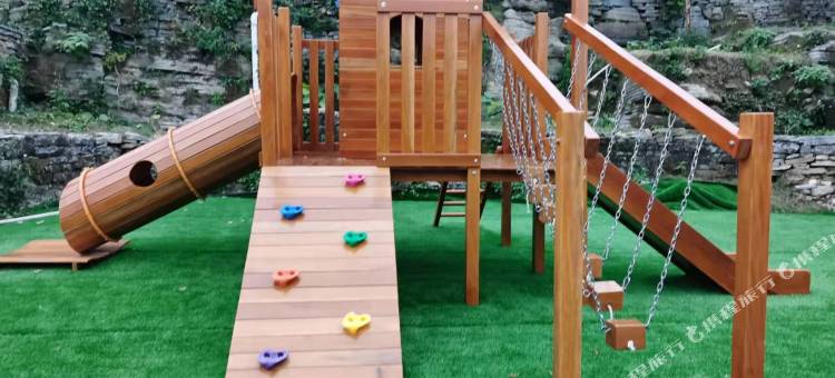 花筑·凤栖山居(凤凰老家寨景区店)图片