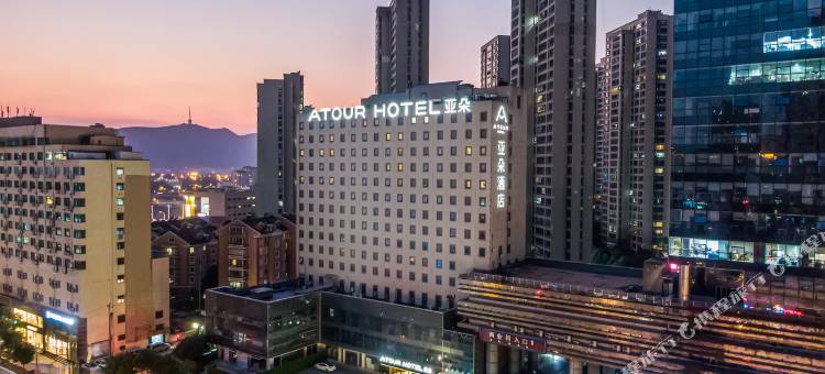 无锡火车站春申路亚朵酒店图片