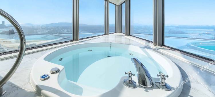 福冈海鹰希尔顿酒店(Hilton Fukuoka Sea Hawk)图片