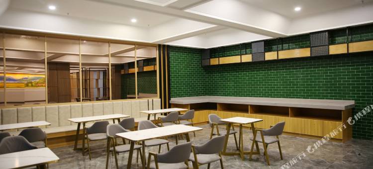 四季·宜居酒店(乌兰察布古城草原皮都集宁国际皮革城店)图片