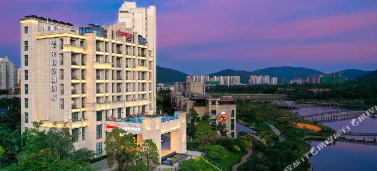 三亚未名湖公园希尔顿欢朋酒店图片