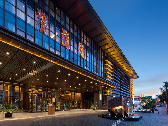 西安芙蓉阁酒店(大雁塔大唐不夜城店)