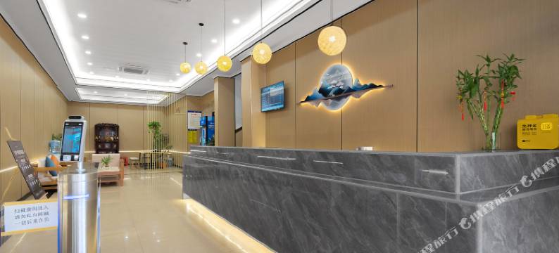 云泊轻居酒店(泉州晋江国际机场五店市店)图片