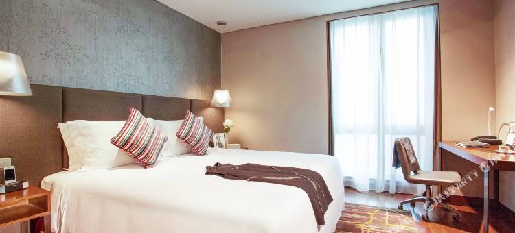 武汉沌口辉盛名致服务公寓(武汉体育中心店)图片