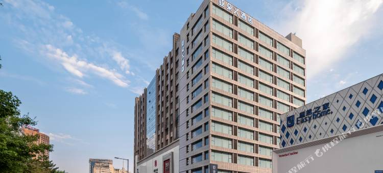太原长风街北美新天地亚朵X酒店图片