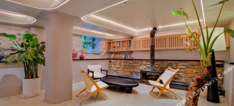 原墅·侠隐山居别墅(庐山风景名胜区牯岭镇店)图片