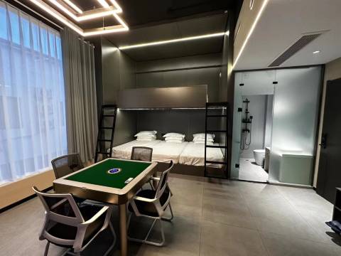 栾川云岚电竞酒店