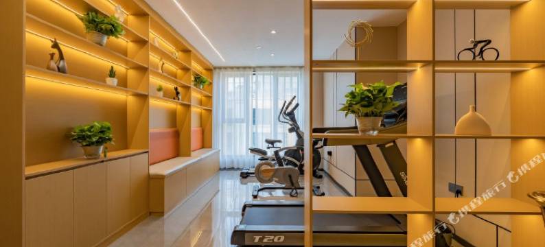 蔚蓝酒店(柳州柳南航鹰中学店)图片