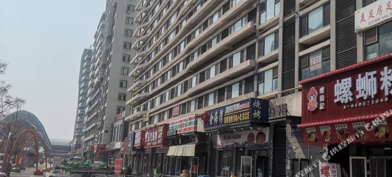 青岛泓海雅居公寓(中铁世博城店)图片