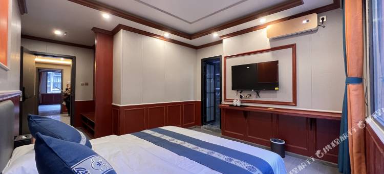 雅江雅岸居酒店图片