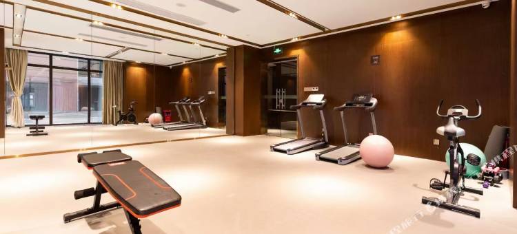 卡尔竞界电竞酒店(湛江北站鼎盛广场店)图片