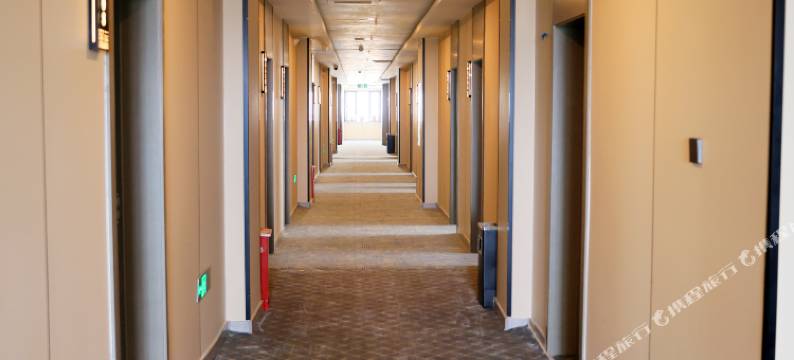 和硕云华大酒店图片