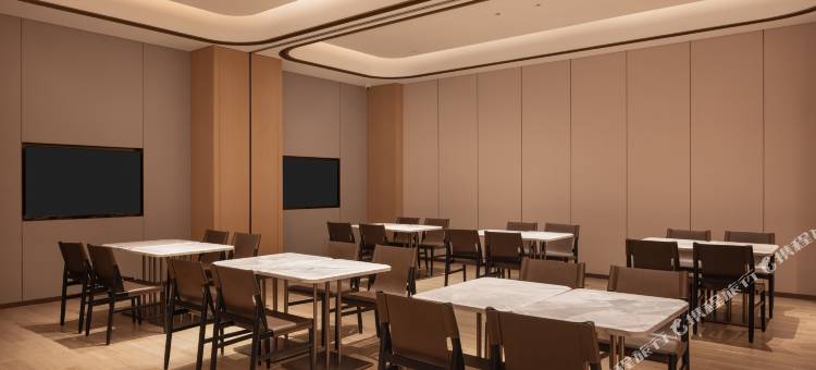 茂名信宜希尔顿花园酒店图片