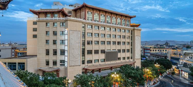 敦煌夜市丽呈尚品酒店图片