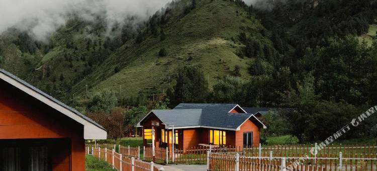 隐世山居酒店图片