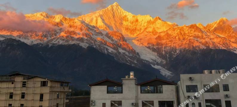 拾野间·Morning Light∣邂逅·纳西花语度假美院(束河古镇店 )图片