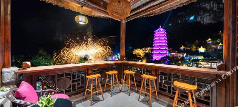 峰林吊脚楼民宿图片