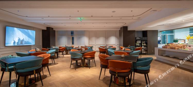 美豪R酒店(德令哈海子诗歌陈列馆店)图片