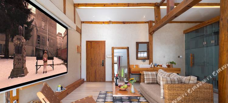 泸沽湖子悦山舍客栈图片