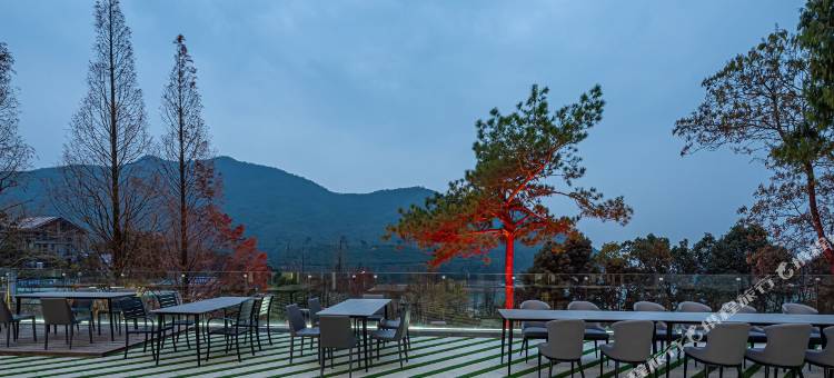 悠悠鹿鸣·北山双龙度假酒店(鹿女湖畔店)图片