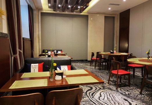 Zhong Huang Hotel Hotel Overview