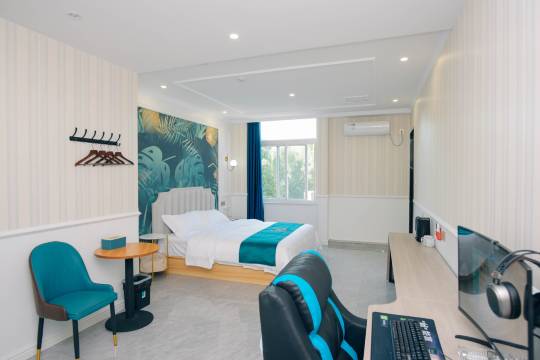 舒城极客电竞公寓