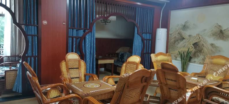 仪陇蓝鑫商务酒店图片