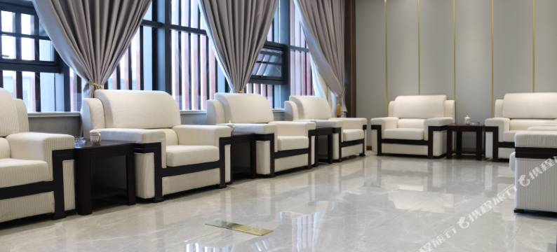 芳蕾国际假日酒店图片