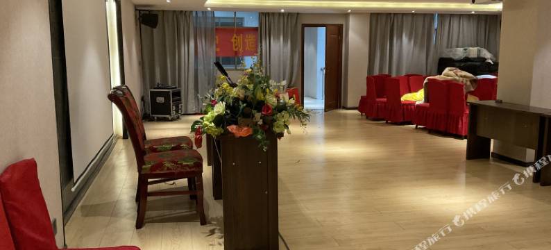 阿富尔连锁智慧酒店(镇雄金左店)图片