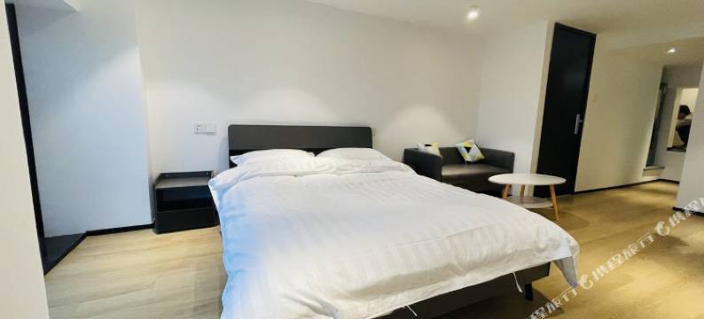 辉叔公寓(石祥路分店)图片