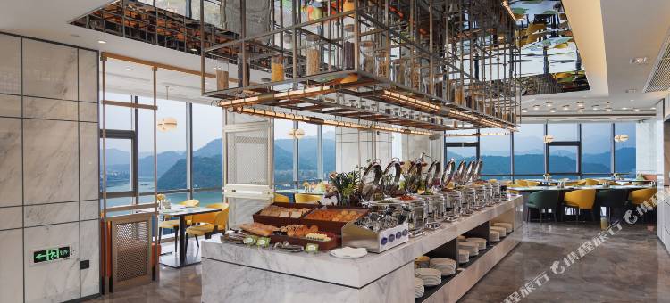 杭州桐庐富春江希尔顿欢朋酒店图片