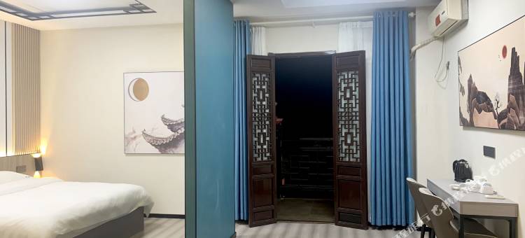 Xbed希酒店(岳阳楼景区汴河街店)图片