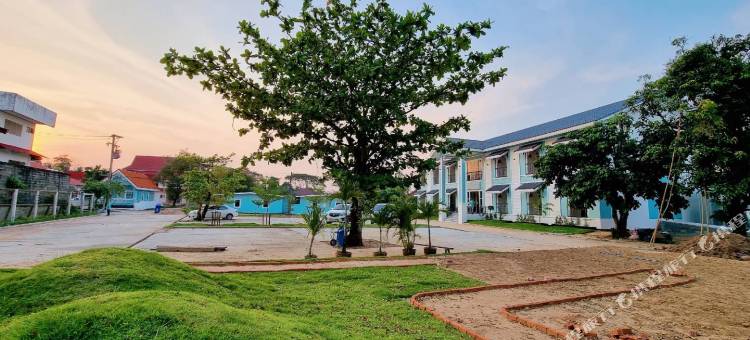 通普拉乔克酒店(Thong Prachok Hotel)图片