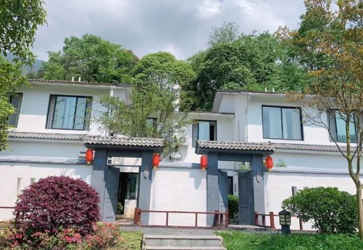 Xianquan Bishu Leisure Stay Hotel Overview