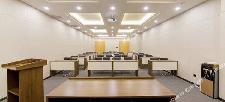 尚客优精选酒店(石家庄高新区火炬广场地铁站店)图片