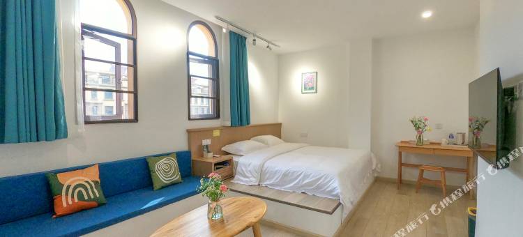 逐风概念酒店(保山高铁站店)图片