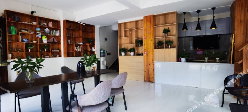 寄情轩驿站(凤凰古城店)图片