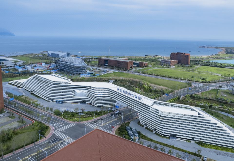 Pagoda Hotel Qingdao West Coast Hotel Overview