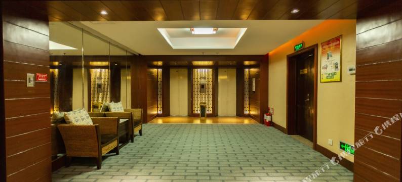 江湾大酒店(婺源高铁站弦高古城店)图片