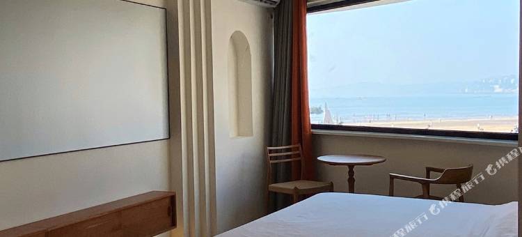 白石酒店(金海滩店)图片