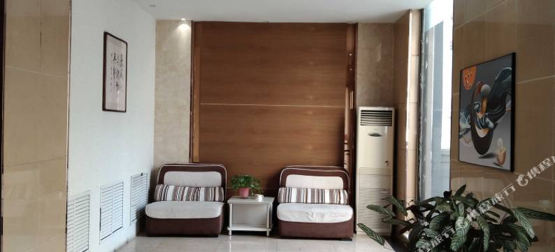 黄金假日酒店(廊坊万达广场高铁站店)图片