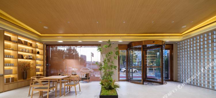 桔作酒店(郑州经开中原福塔东地铁站店)图片